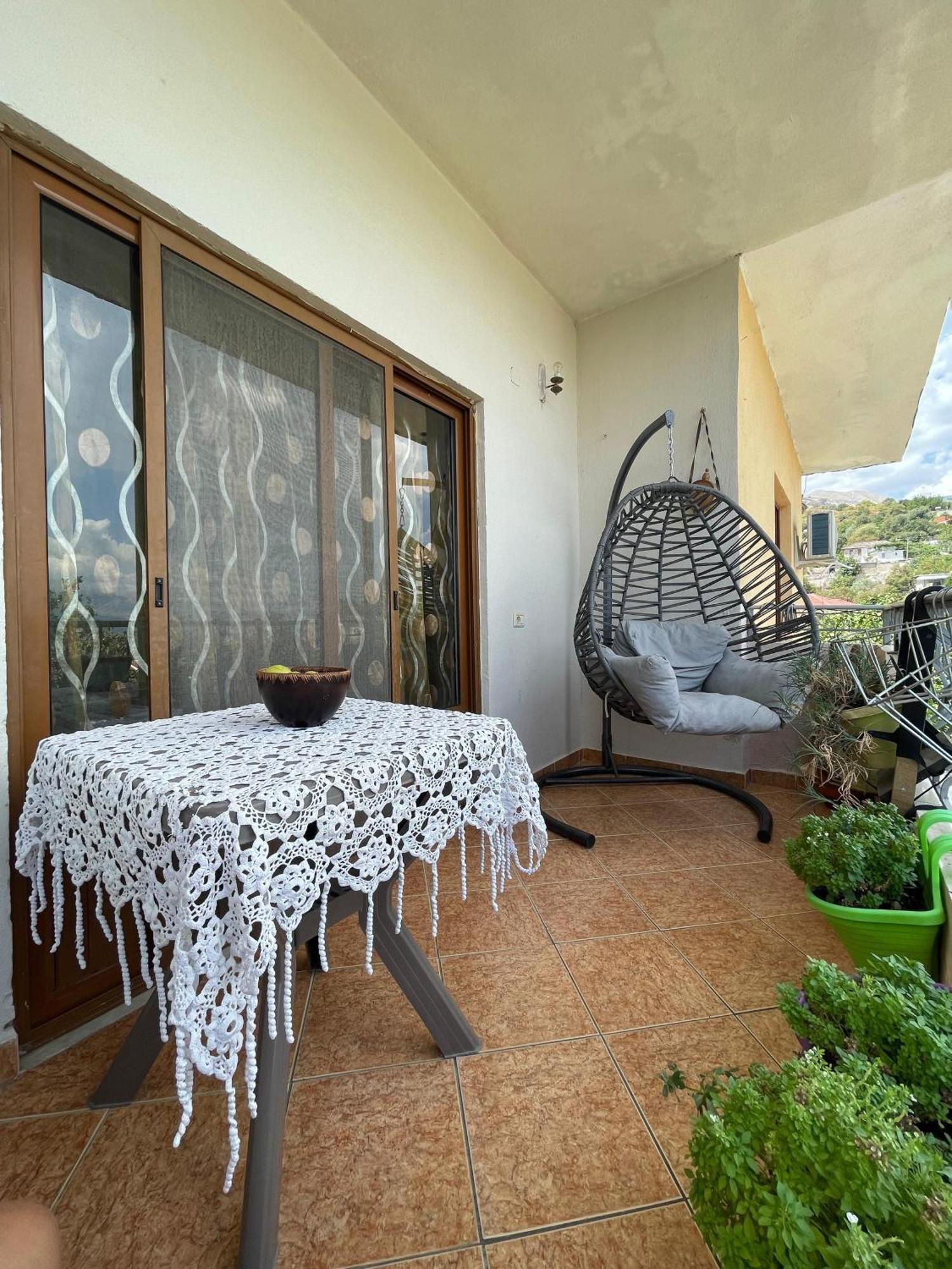 Guest House Lengo Gjirokaster Luaran gambar