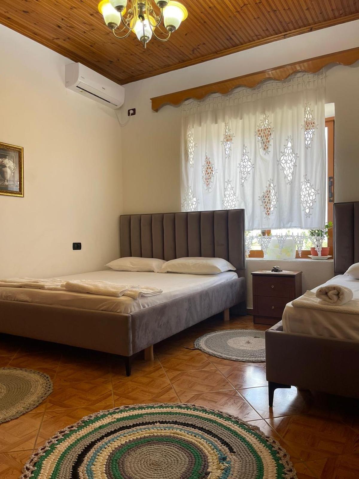 Guest House Lengo Gjirokaster Luaran gambar