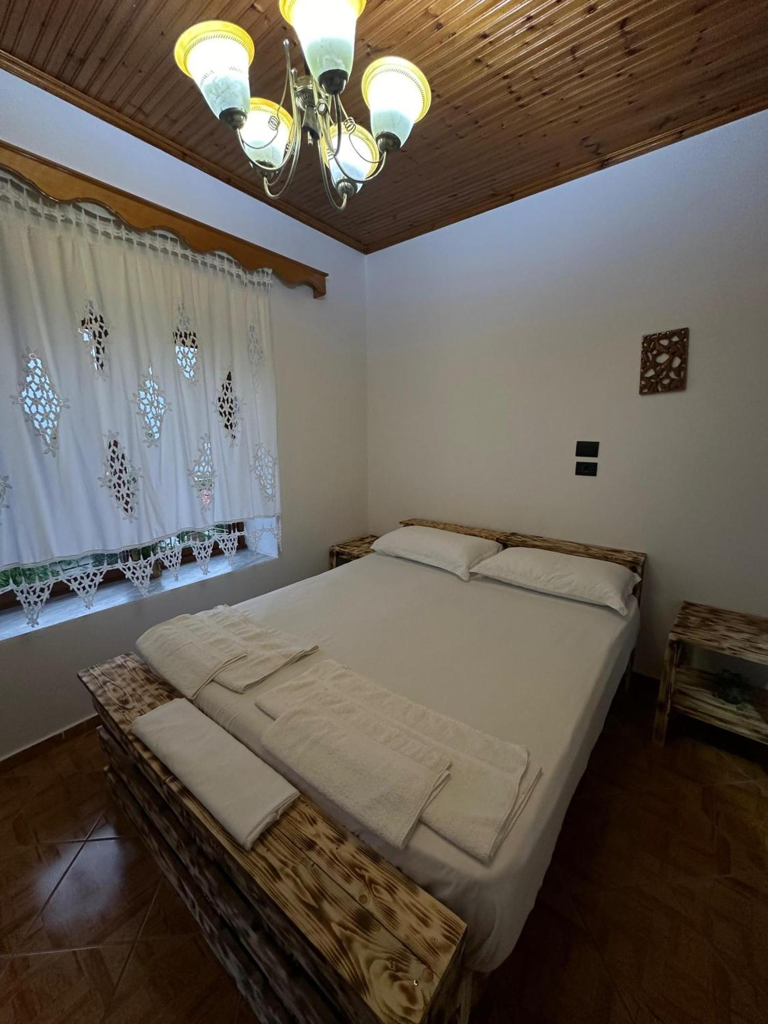 Guest House Lengo Gjirokaster Luaran gambar